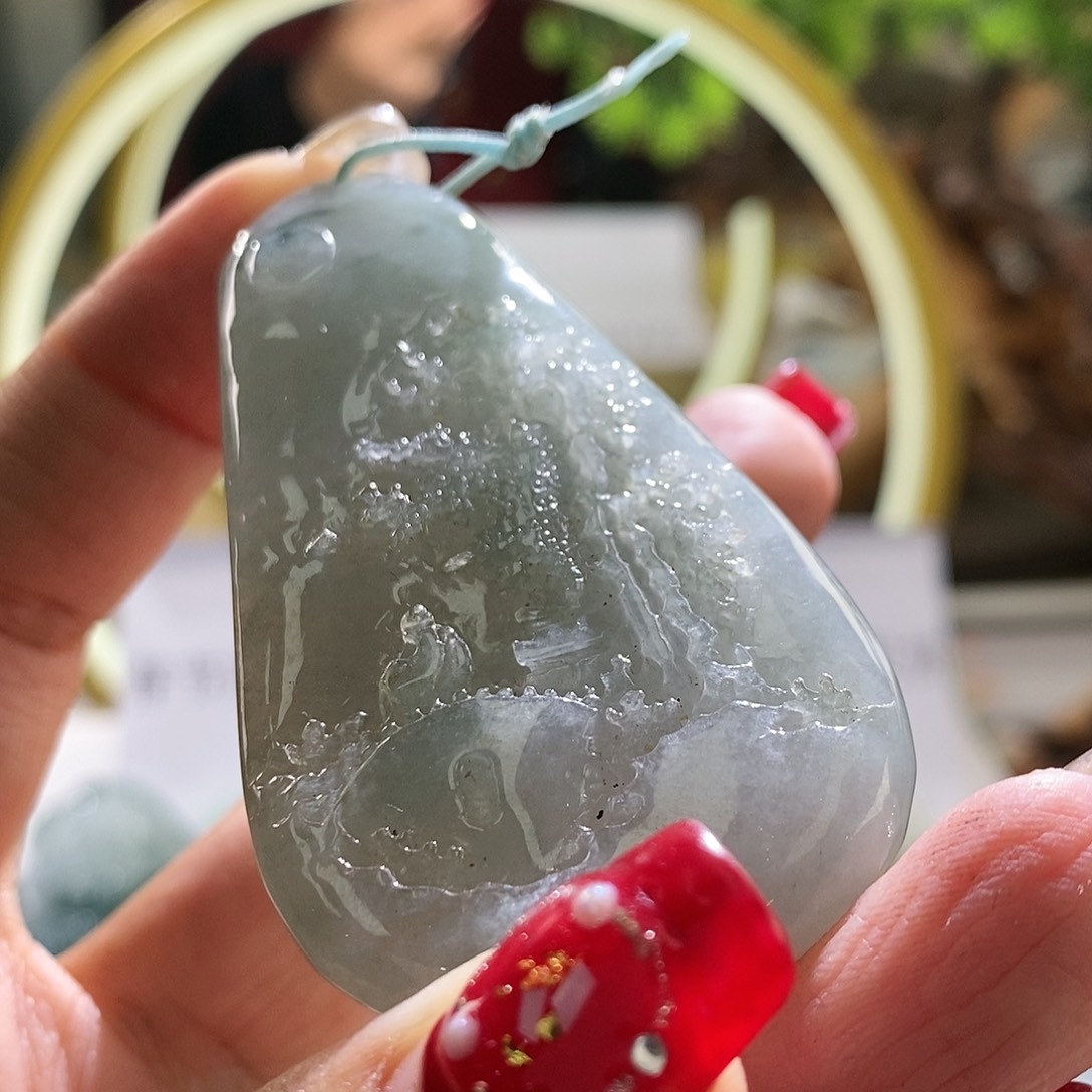 【闪购商品】翡翠颈饰未镶嵌山水