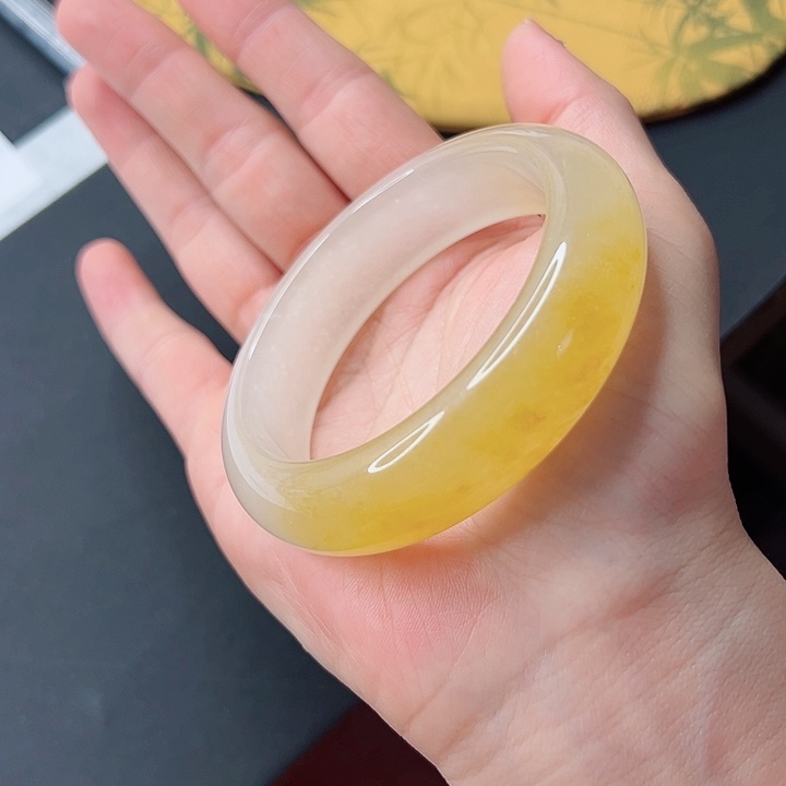 石英质玉手镯未镶嵌69-57