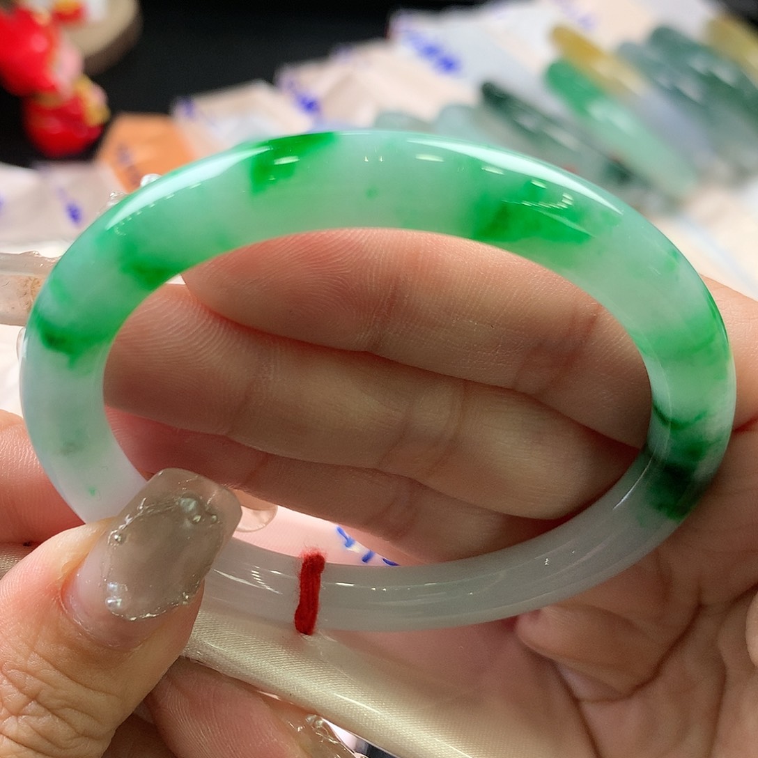 翡翠未镶嵌手镯54圆条