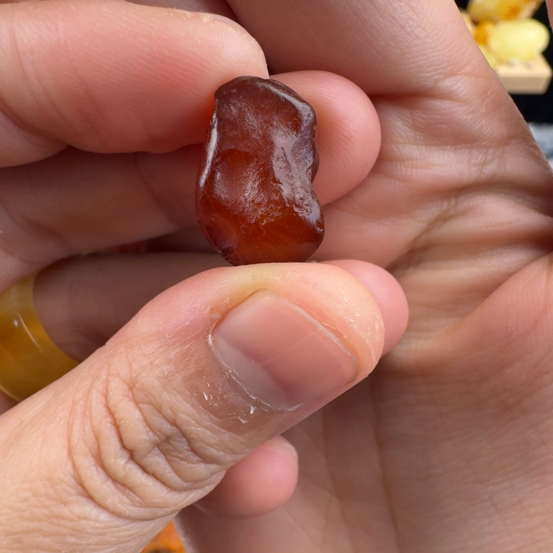 黑***瑰琥珀未镶嵌裸石1.2