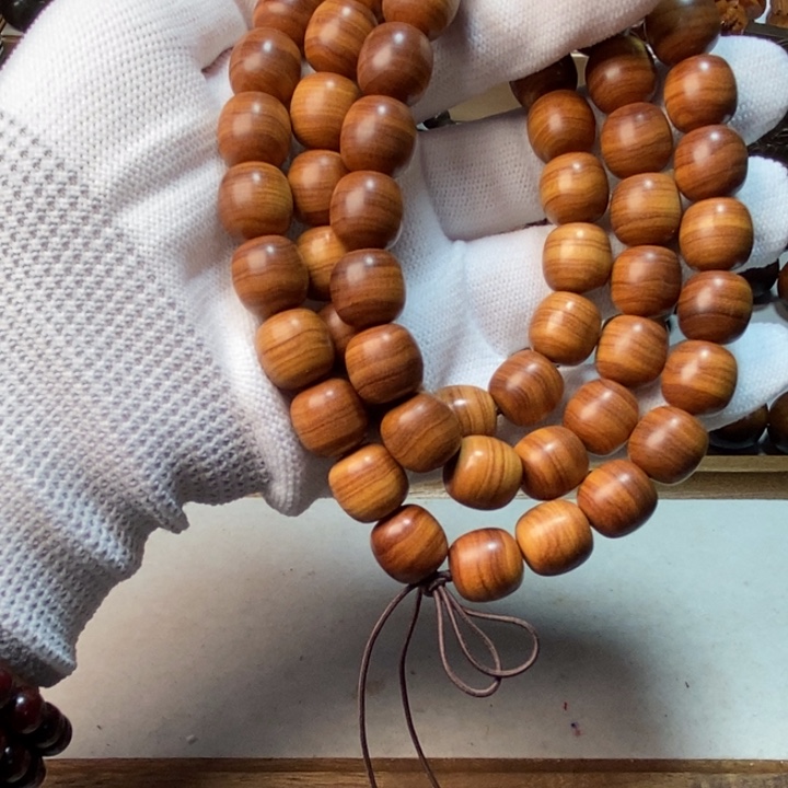 非***人檀香木老山檀香双百年料1.2*1.2*60，奶香