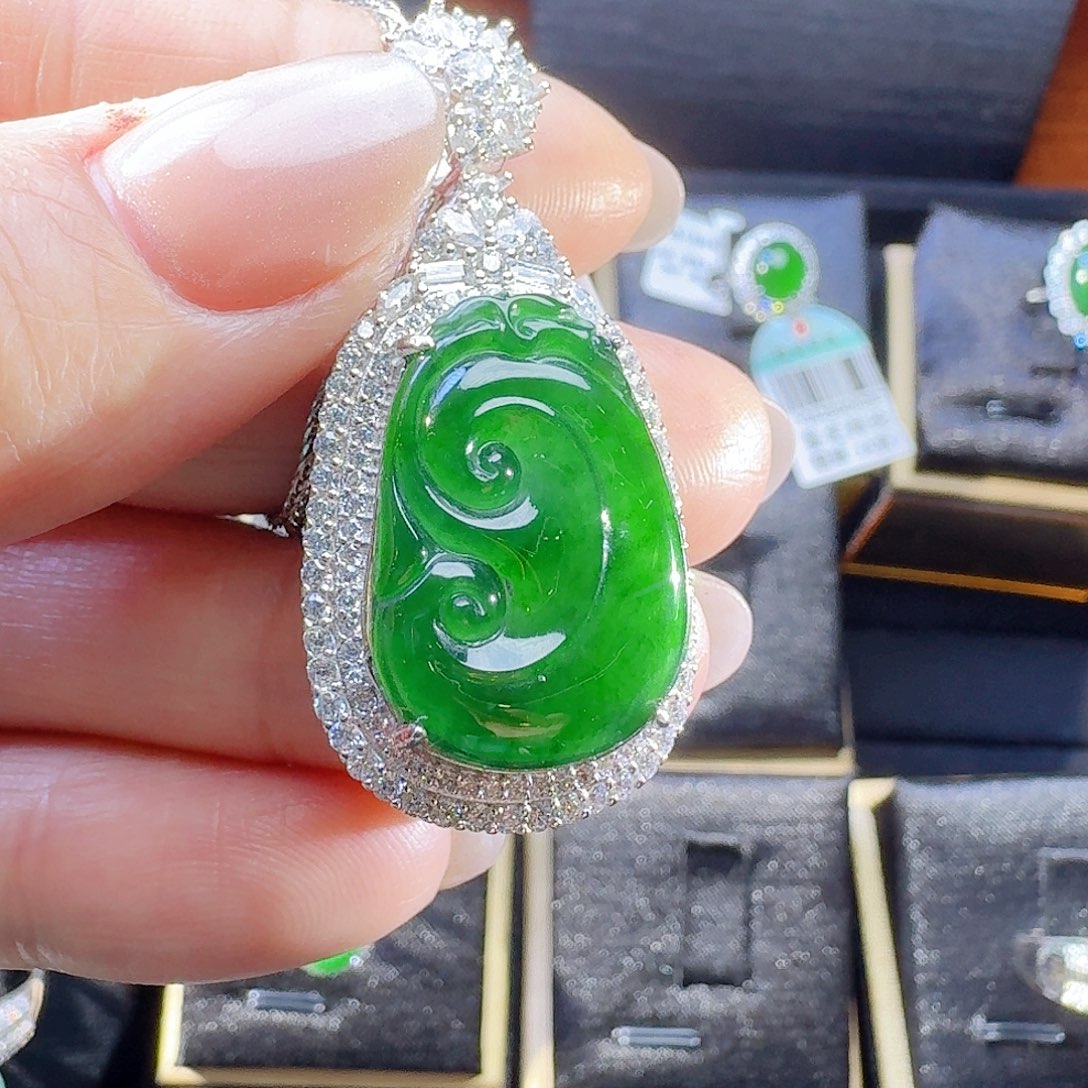 翡翠手镯未镶嵌天然翡A货