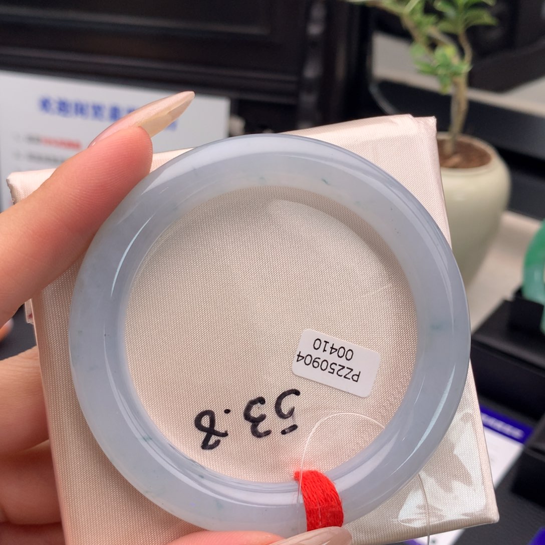 翡翠未镶嵌手镯015冰胶蓝底冰川蓝圆条