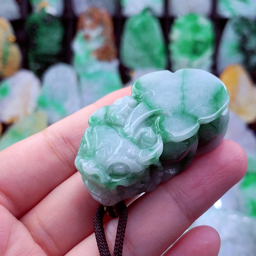 【闪购商品】翡翠颈饰足铂镶嵌挂件