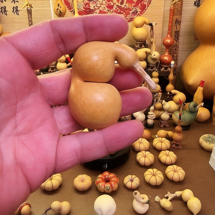 心***疆灵韵葫芦精品手把件