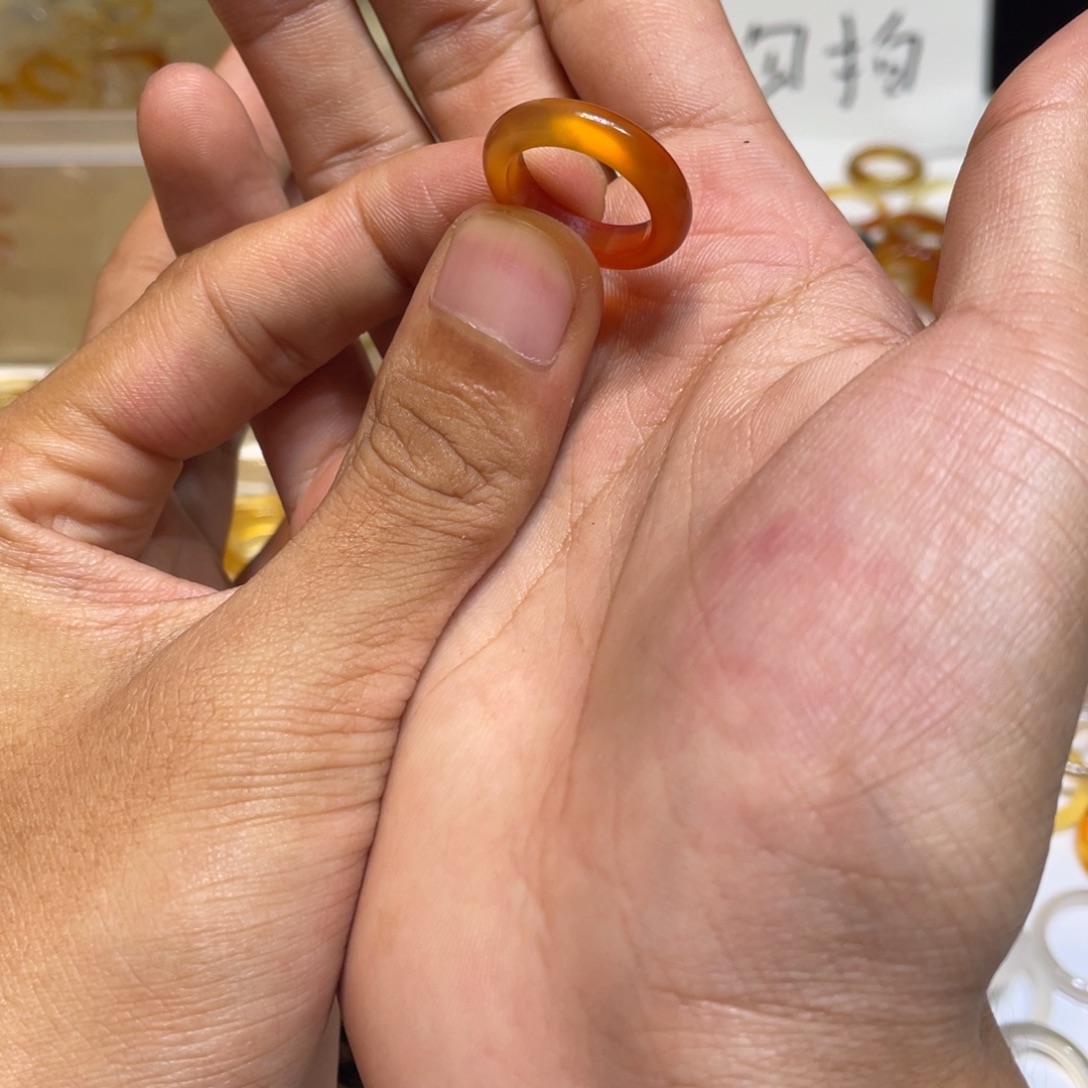 玛瑙/玉髓未镶嵌戒指247号港11 默认瑕疵