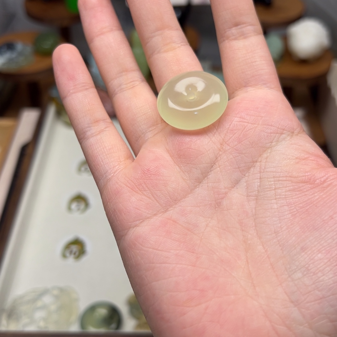 咸***家蛇纹石玉合金吊坠(不含链)