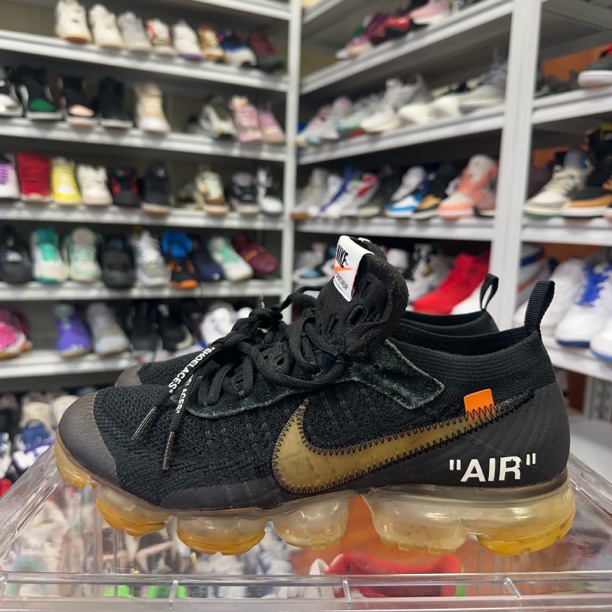 43码 OFF-WHlTE Nikeair 黑色气垫跑鞋 右脚鞋头有瑕疵