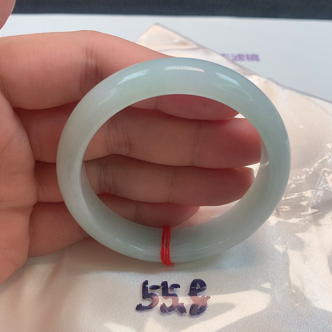 翡翠手镯未镶嵌275号