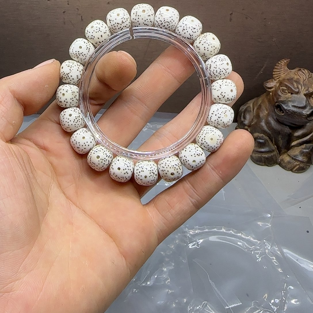 星月菩提手串H19。         