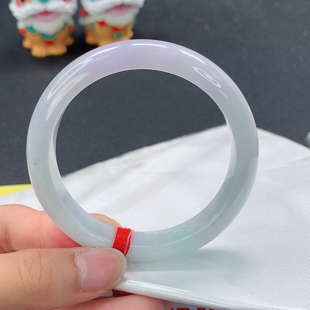 翡翠手镯未镶嵌正圈56.3 翡翠手镯131