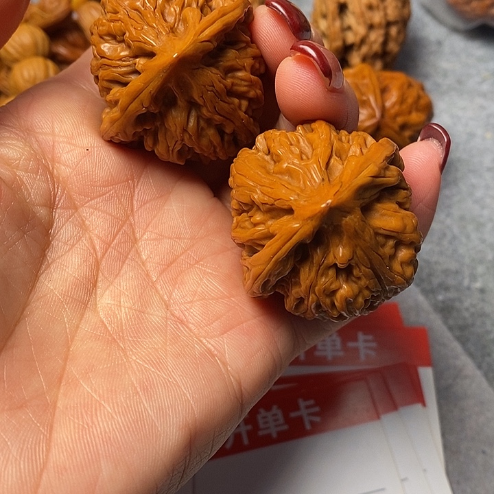 吊坠文玩核桃玉龙