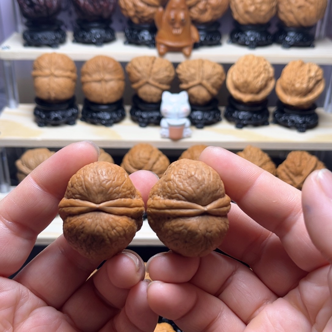 文玩核桃吊坠27w雪域元宝37尺