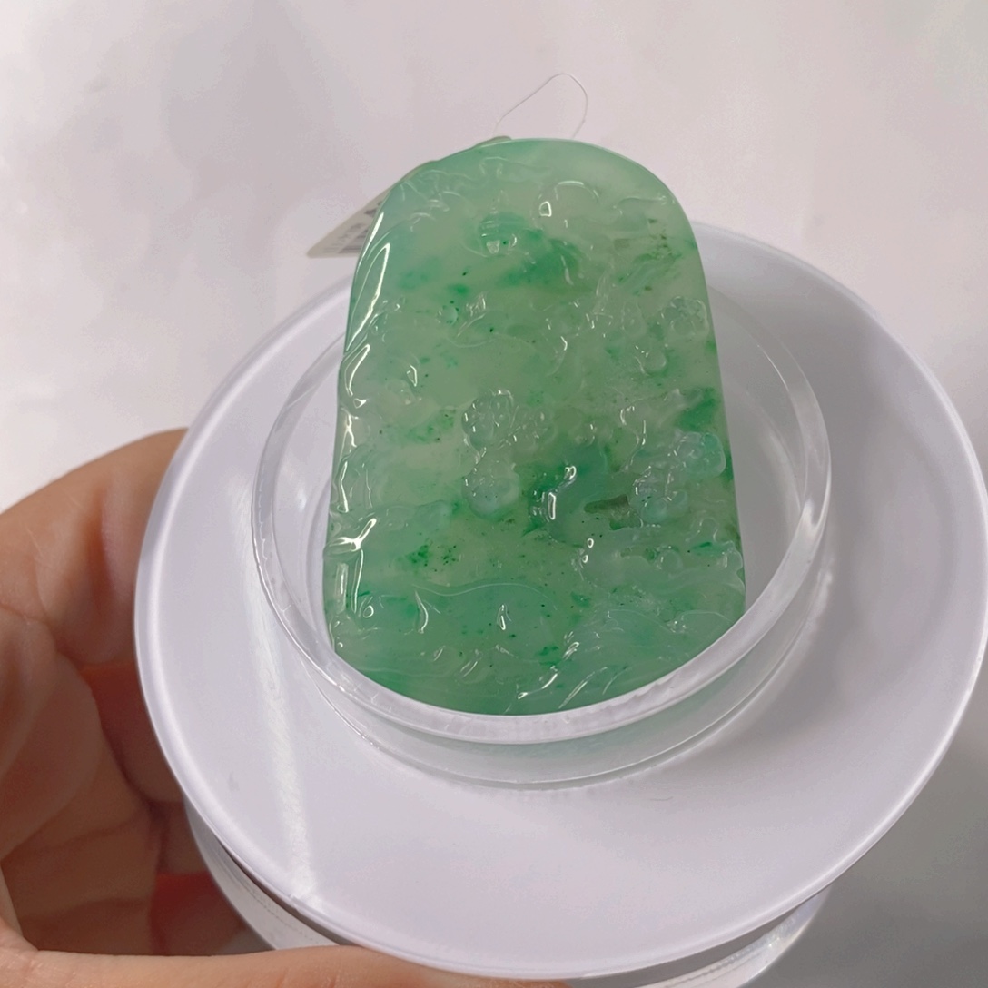 石英质玉未镶嵌颈饰