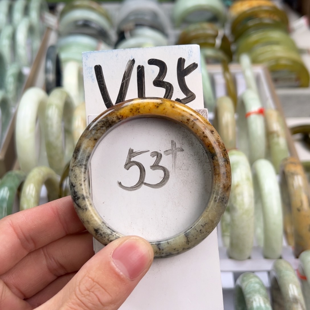 岫玉手镯未镶嵌天然岫玉微瑕