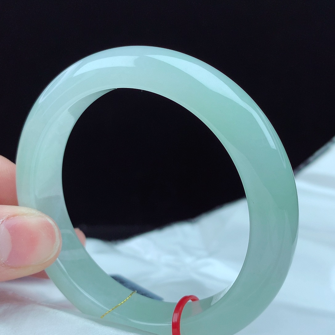 翡翠手镯未镶嵌55圈0745