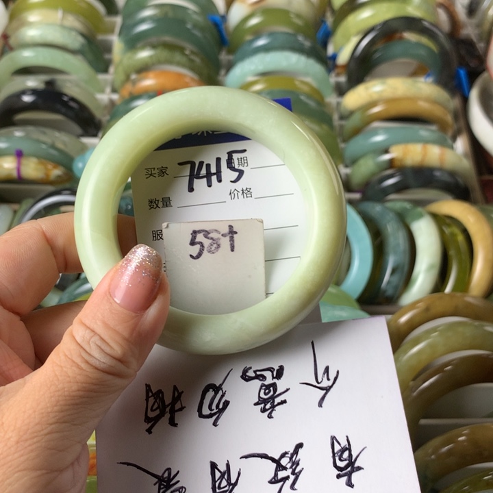 未镶嵌蛇纹石玉手镯7415