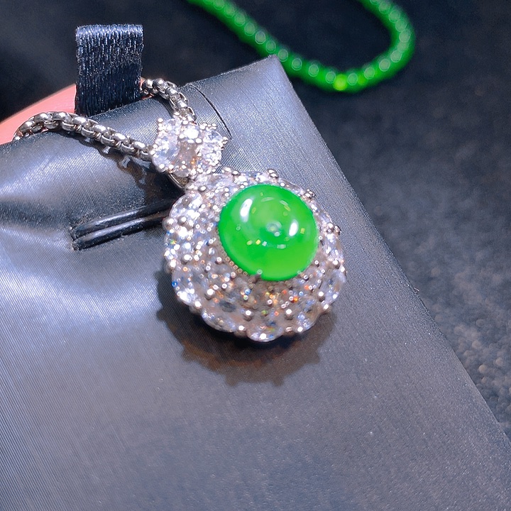 【闪购商品】翡翠颈饰未镶嵌翡翠