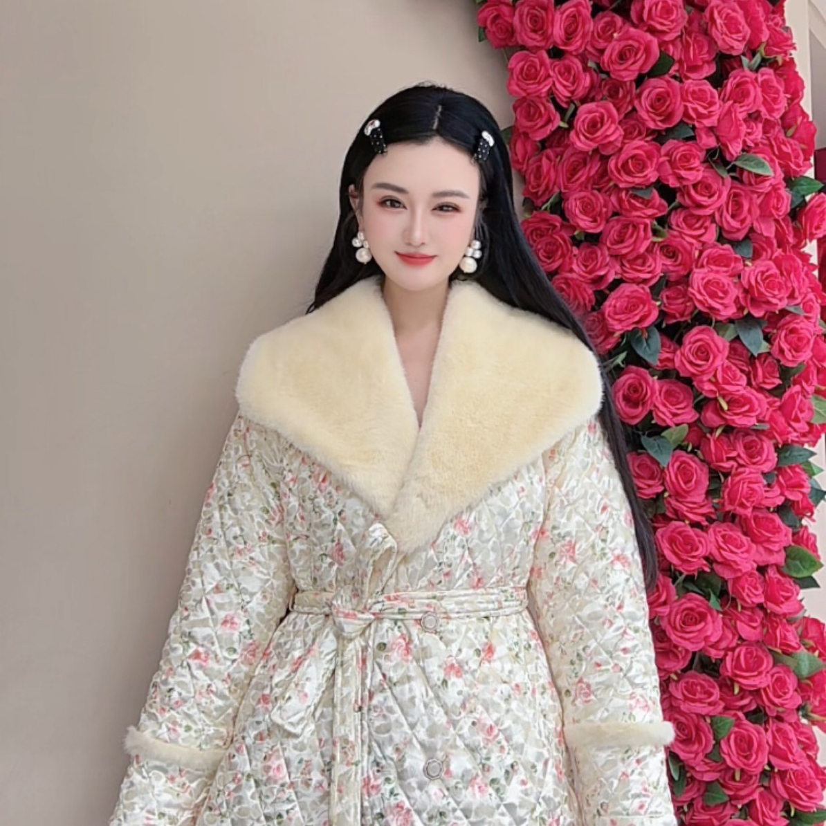 桃觅儿 邑夏公主2126小碎花毛领腰带显瘦加棉加厚睡衣家居服套装