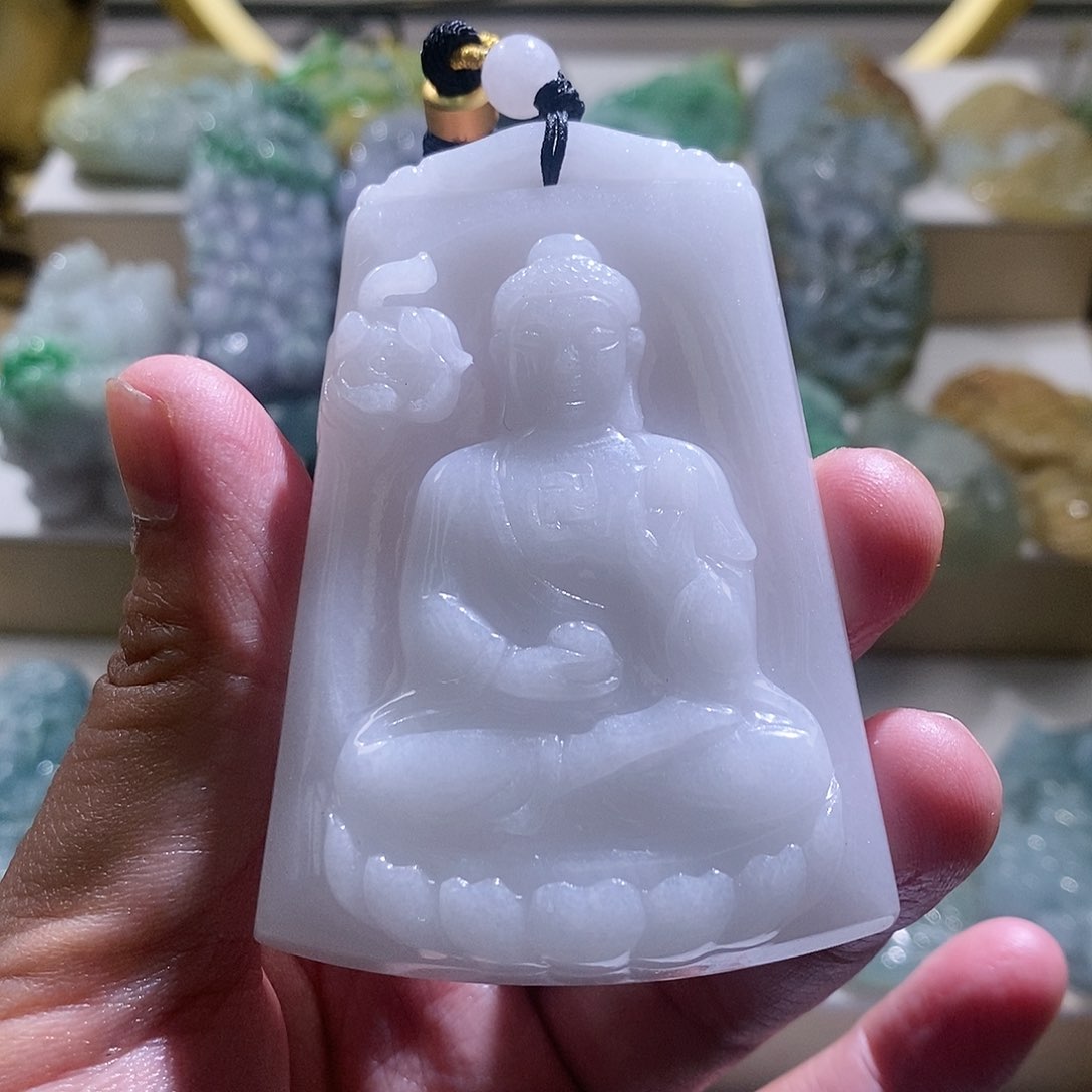 【闪购商品】翡翠颈饰未镶嵌阿咪