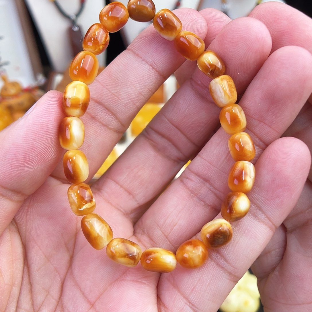 未镶嵌琥珀珠宝奇石
