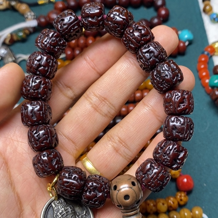 柏香籽/百香籽手串龙