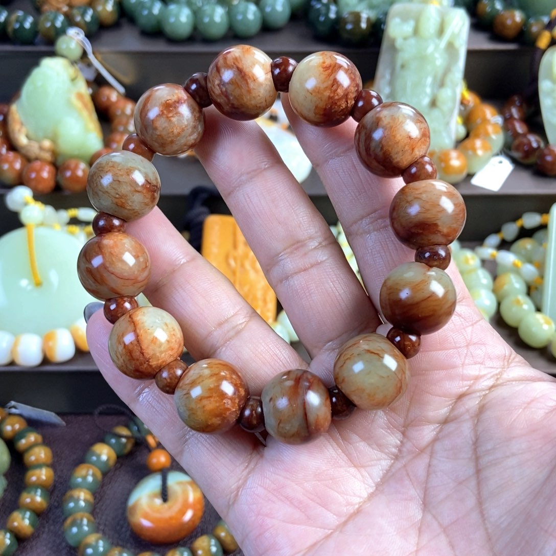 閒***鶴透闪石质玉未镶嵌手串