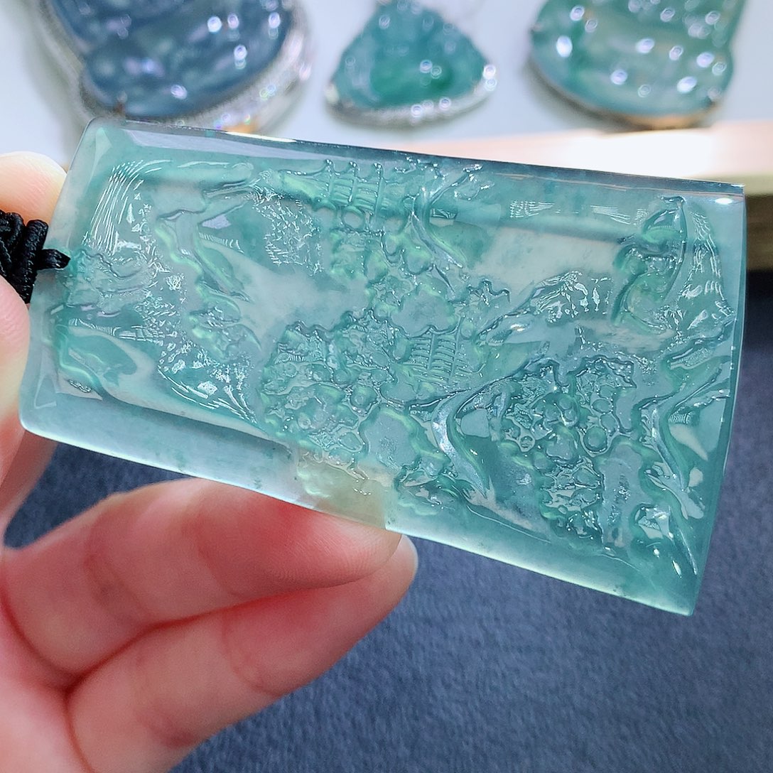 翡翠未镶嵌颈饰翡翠