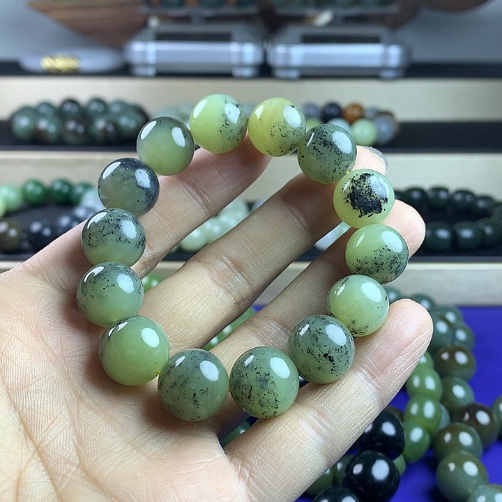 和田玉手串未镶嵌