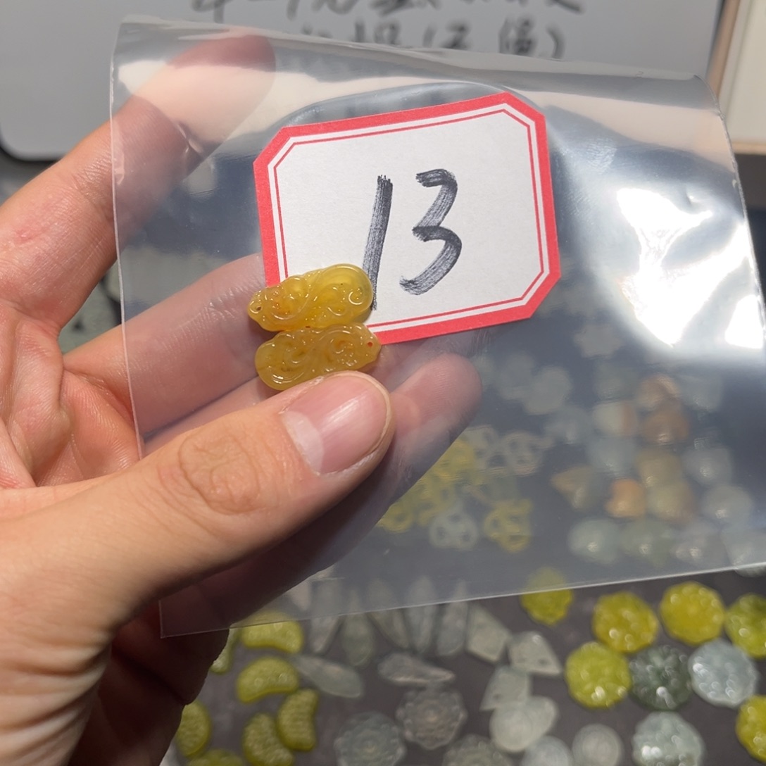 盖****蛇纹石玉合金颈饰
