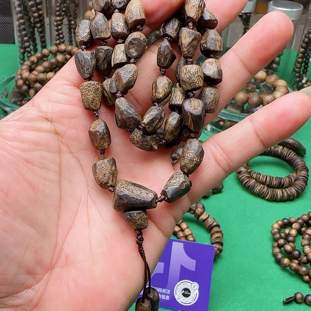 沉香手串海南白棋