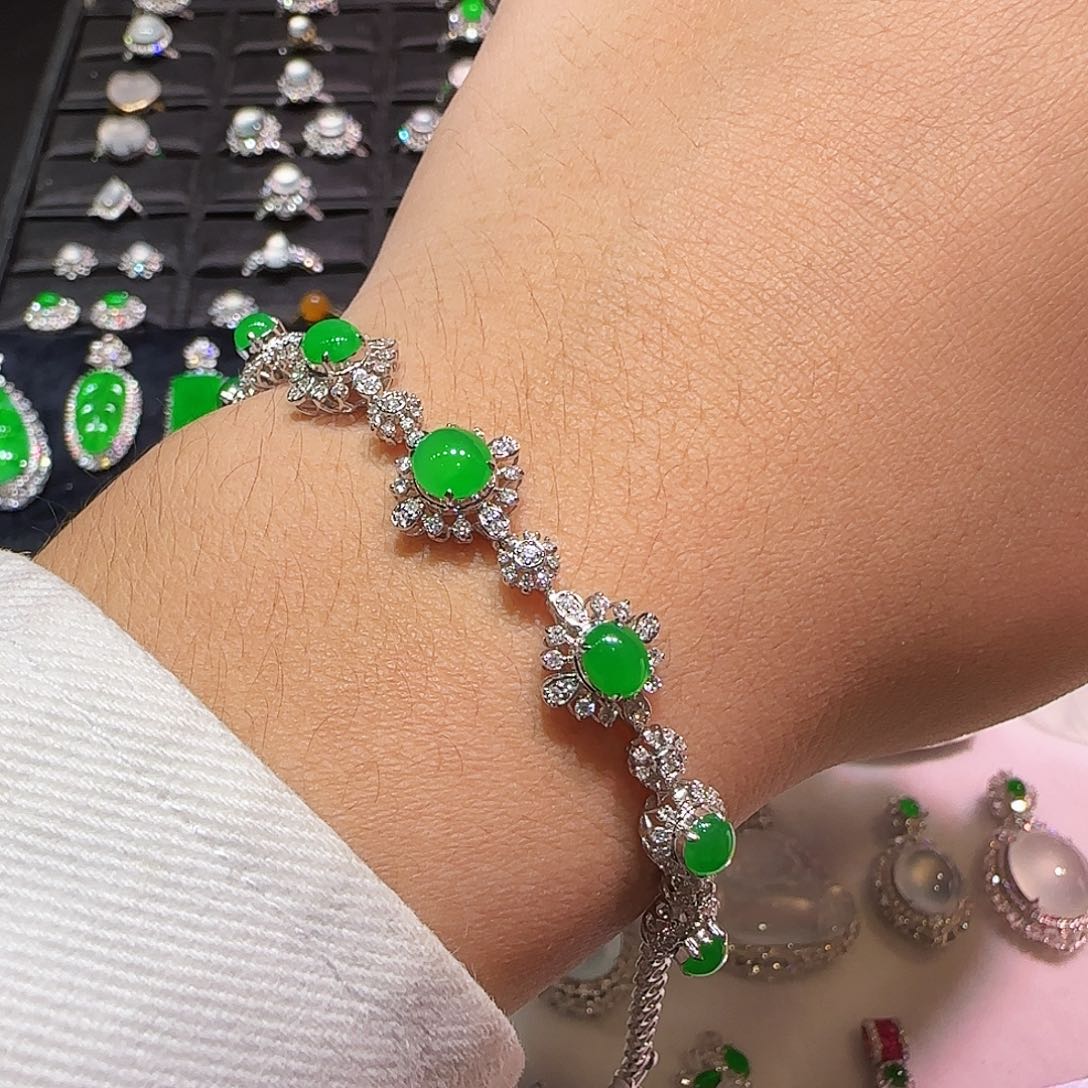 翡翠18K金镶嵌手链手链