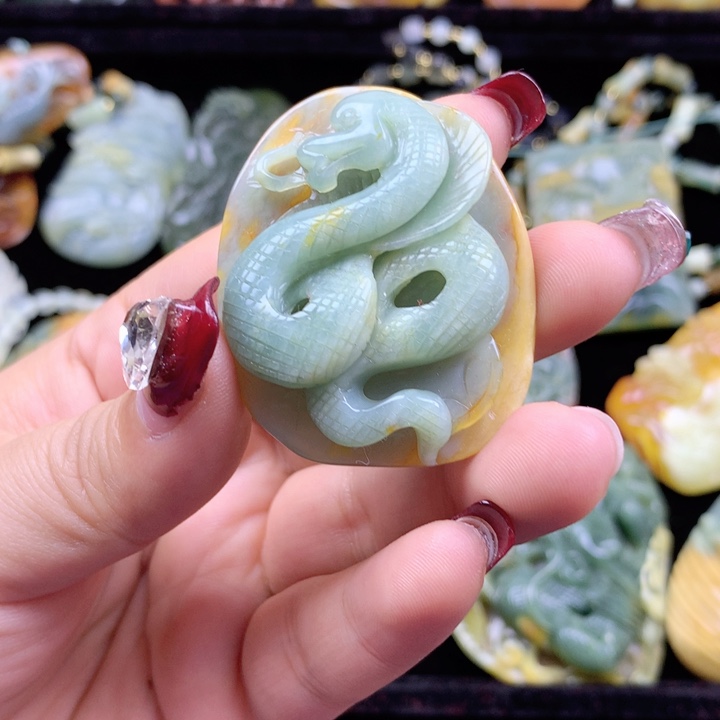 岫玉挂坠未镶嵌挂坠