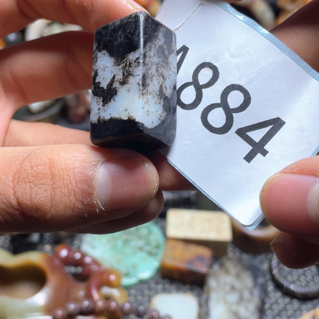 和田玉（糖玉）挂件未镶嵌