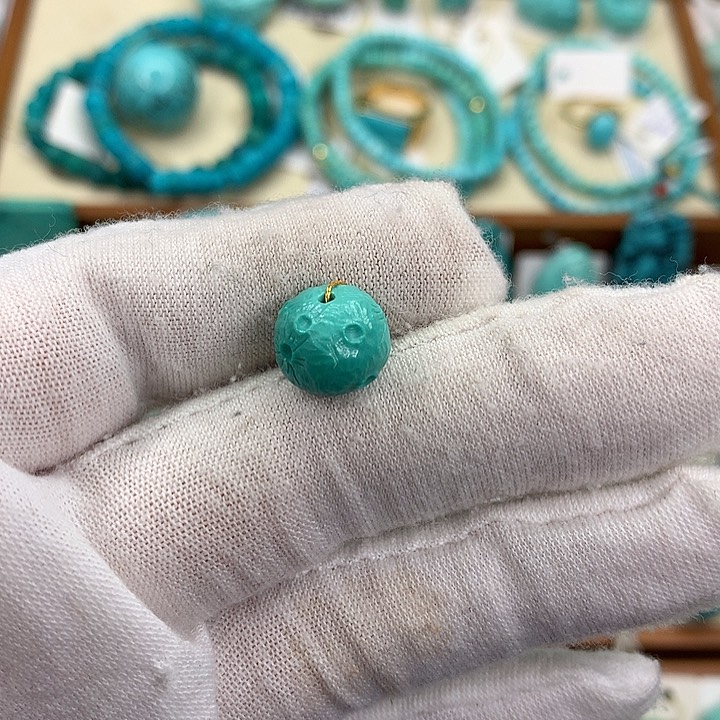 绿松石挂件未镶嵌往**风