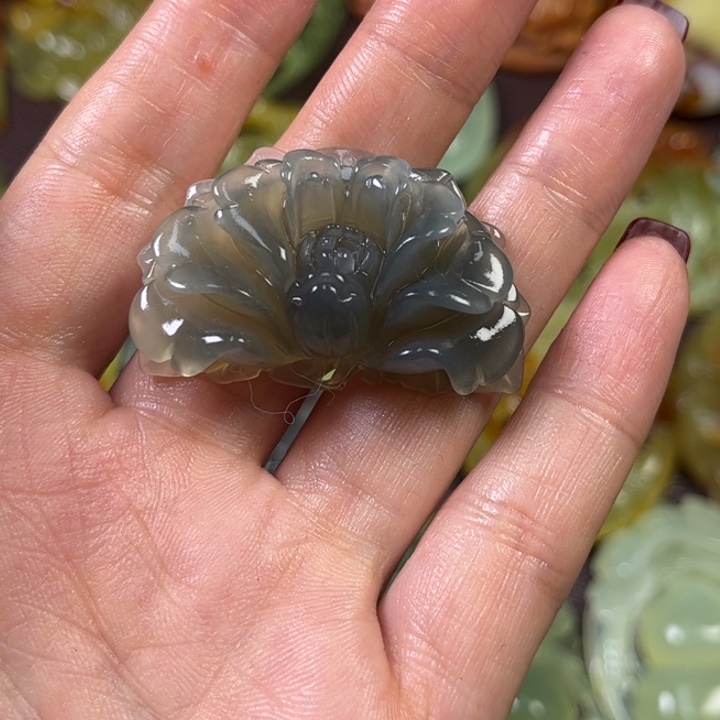 蛇纹石玉吊坠(赠链)未镶嵌