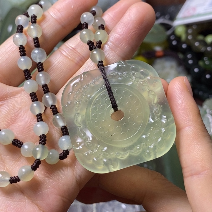 岫玉岫玉颈饰未镶嵌