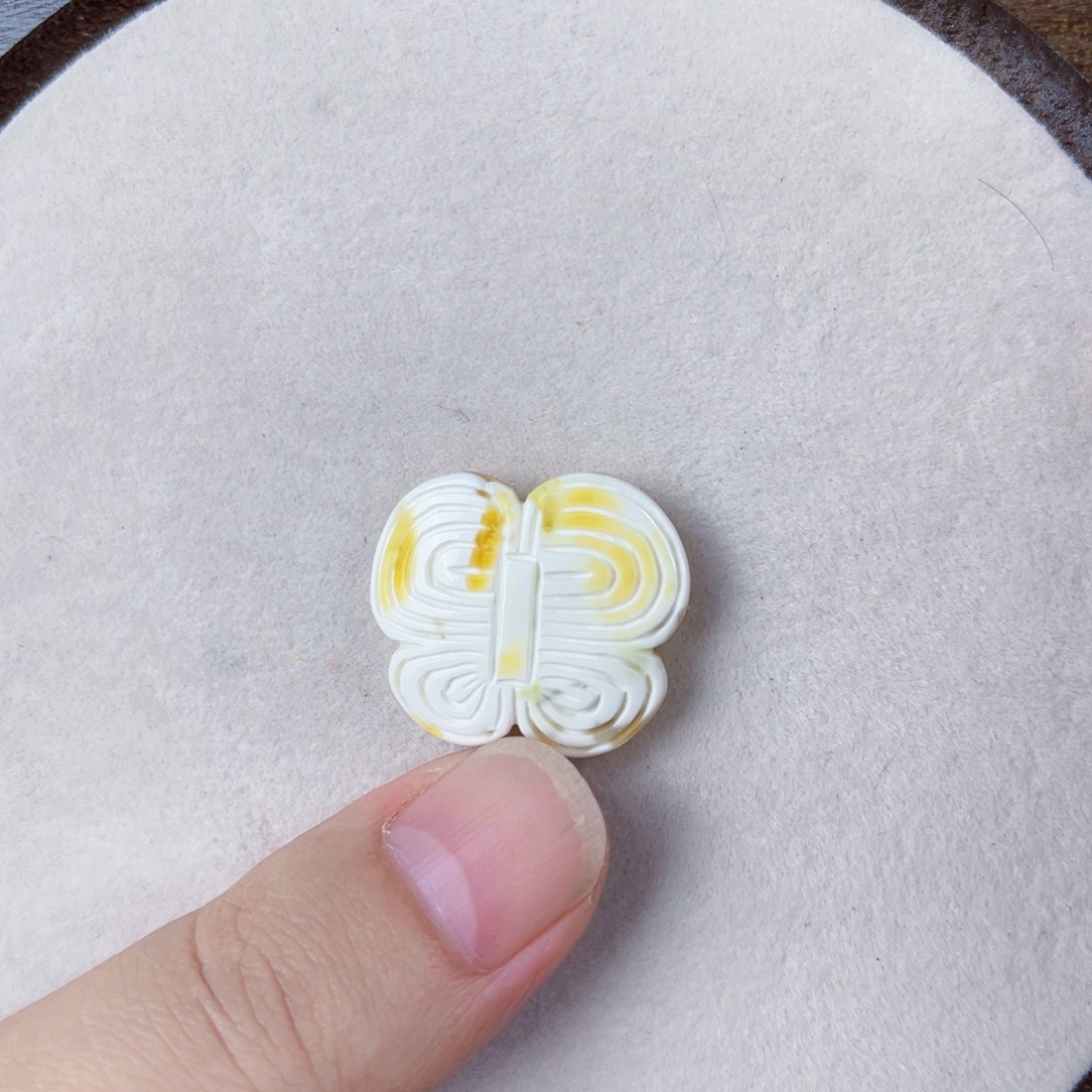 蜜蜡珠宝奇石未镶嵌