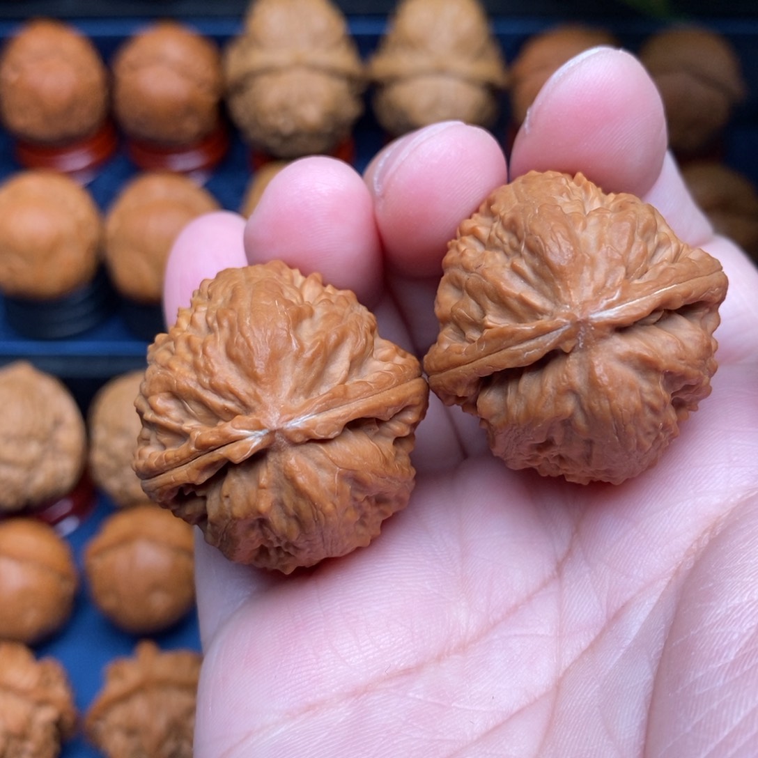 文玩核桃把件水**间手捻