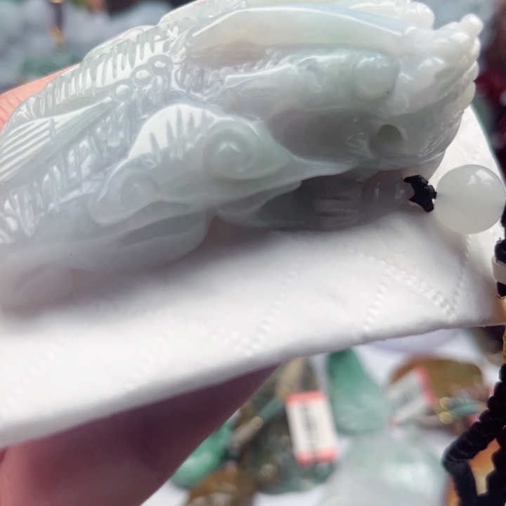 翡翠未镶嵌颈饰挂件