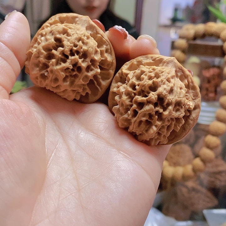 【闪购商品】文玩核桃把件43.5官帽