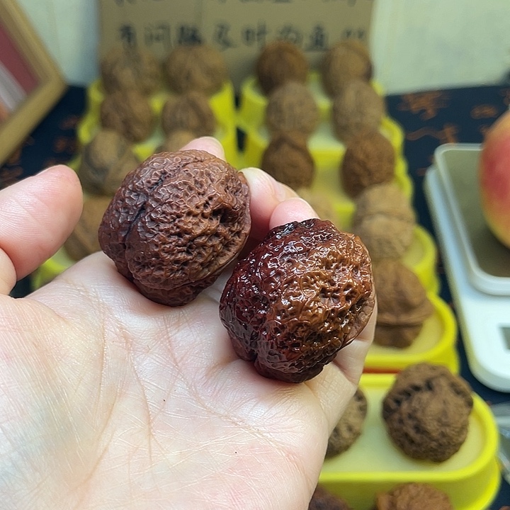 文玩核桃把件22、蝴蝶龙脊37