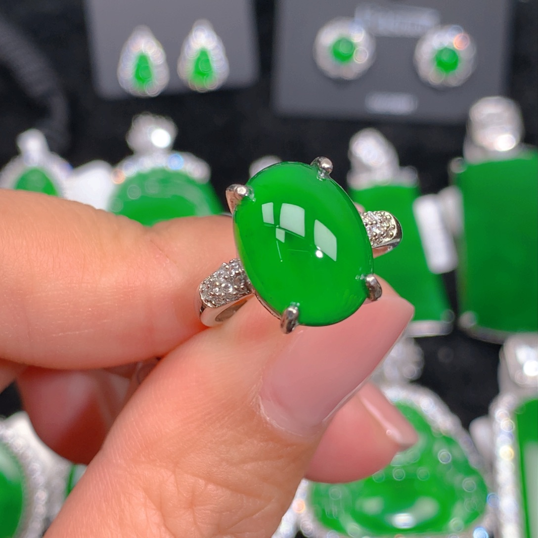 翡翠戒指银S925镶嵌翡翠