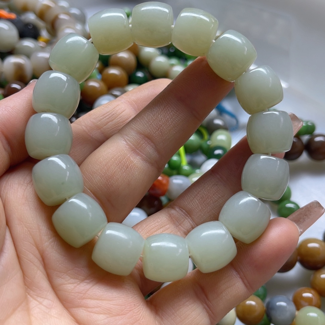 和田玉手链未镶嵌