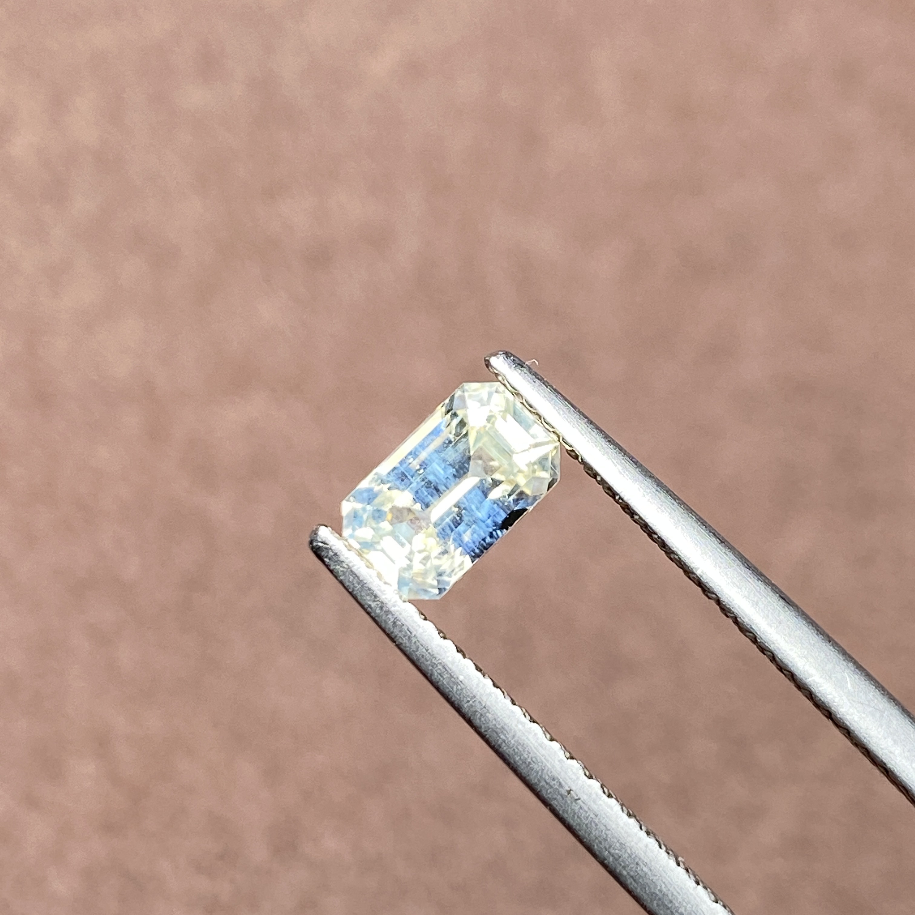 22G927 有烧黄色蓝宝石 1.27克拉