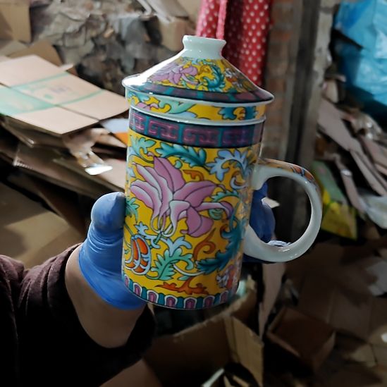 绿泥盘子碗茶壶啥都有