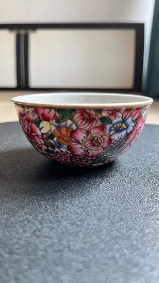 粉彩百花不落地万花握足杯杯