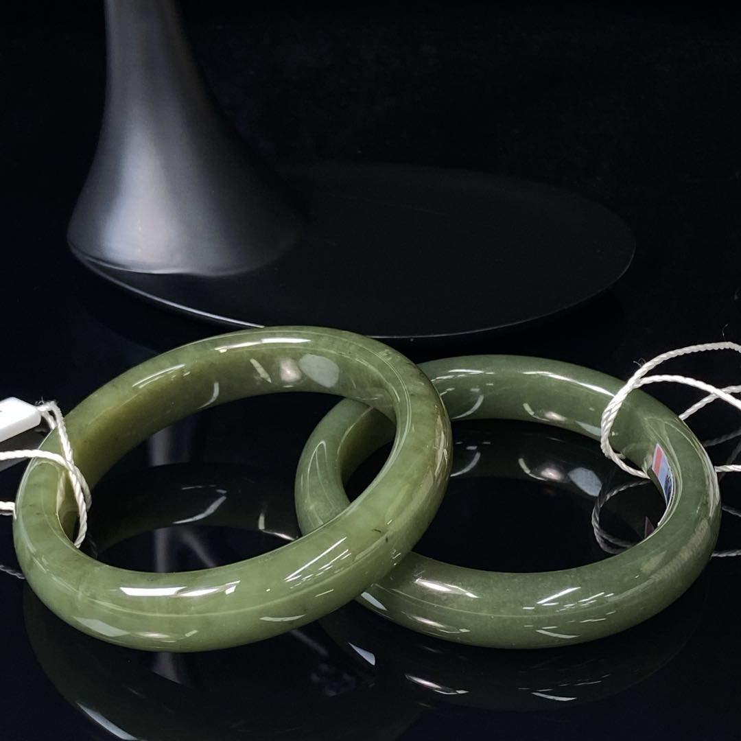 【星浩珠宝】和田玉手镯10-2T36H90【多样性发一件】圈口52~60