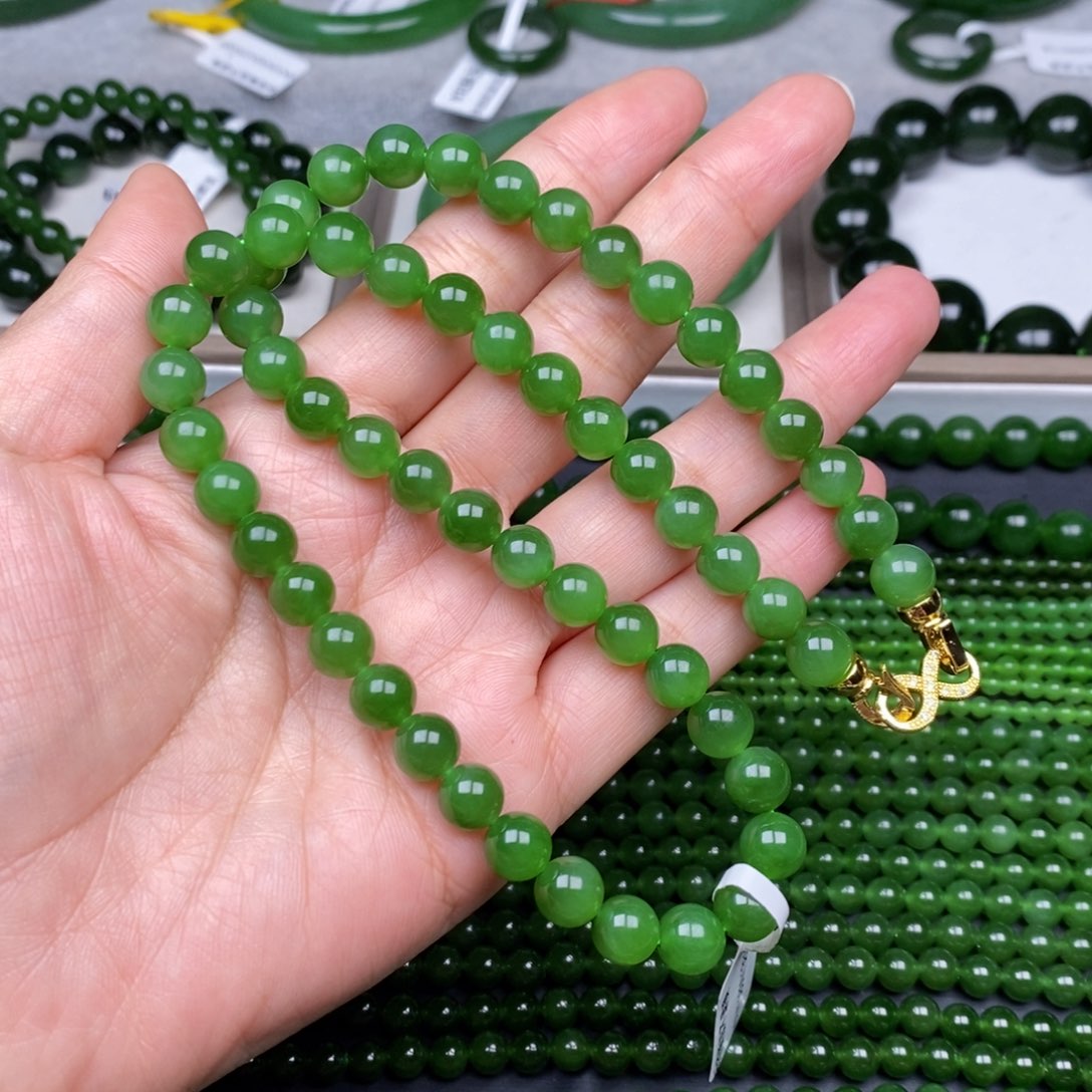 颈饰未镶嵌和田玉（碧玉）健**一8