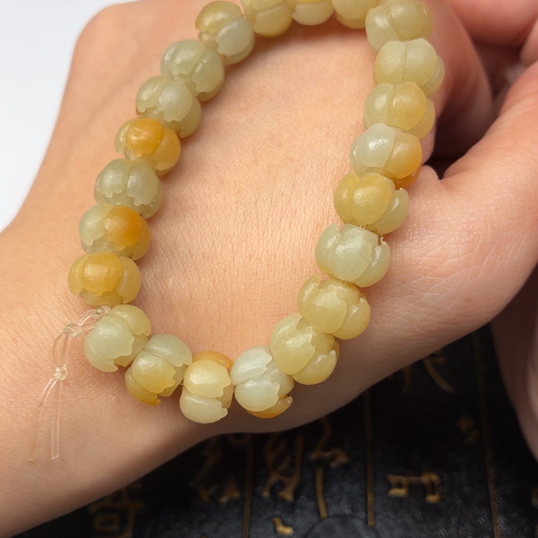 定制翡翠未镶嵌串串